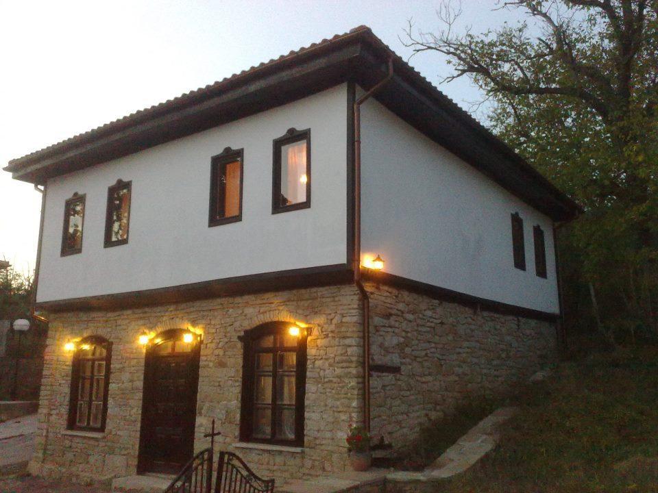 Staroto Shkolo House - Rooms For Guests Subotkovtsi Luaran gambar