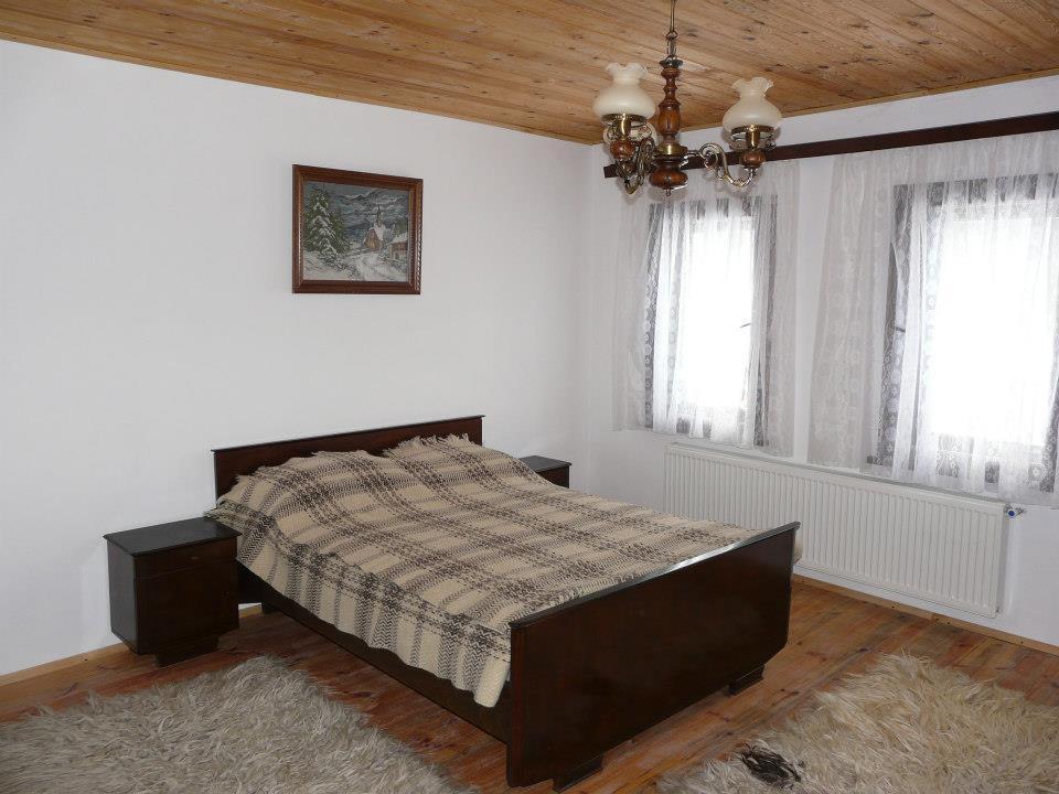 Staroto Shkolo House - Rooms For Guests Subotkovtsi Bilik gambar